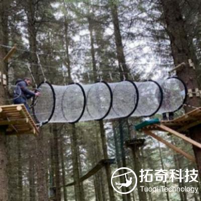 探险公园 悬挂障碍 时空隧道